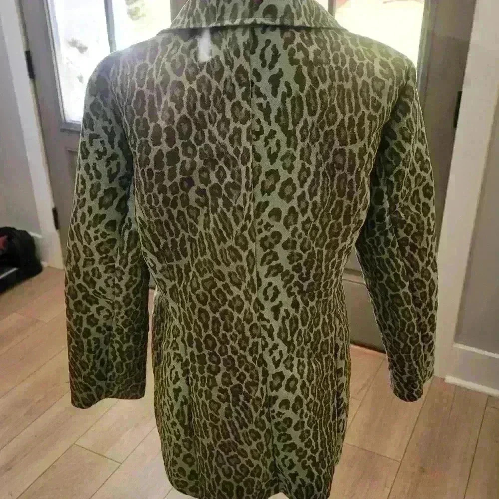 Sharon Young Jacket - Picture 5 of 5